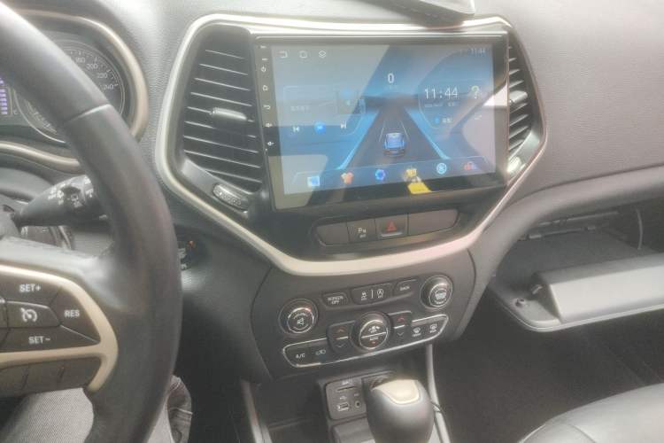 Used Jeep Cherokee 2017 2.4L Leading Edition