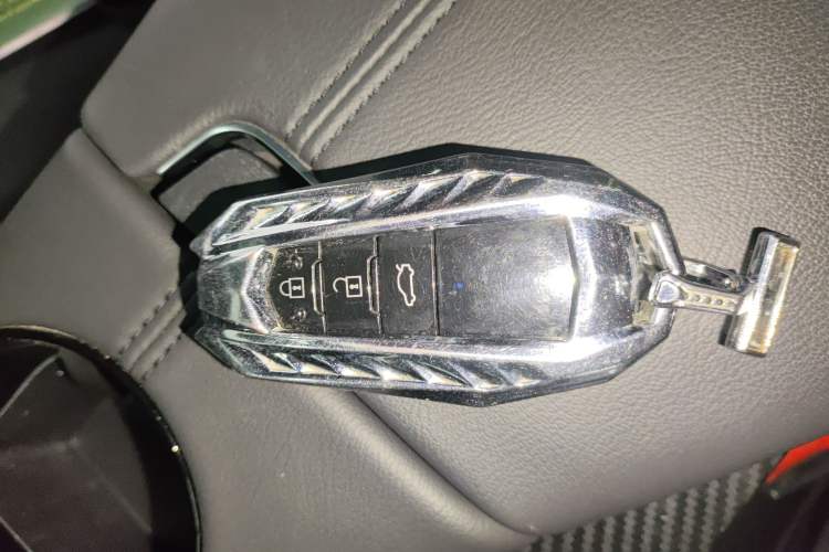 Used Toyota Avalon 2019 2.5L Ambition Version China VI Standard