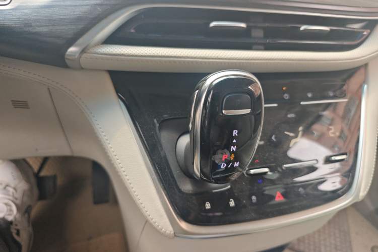 Used Buick GL8 2021 ES Landtrek 653T Comfort Edition Gear Lever