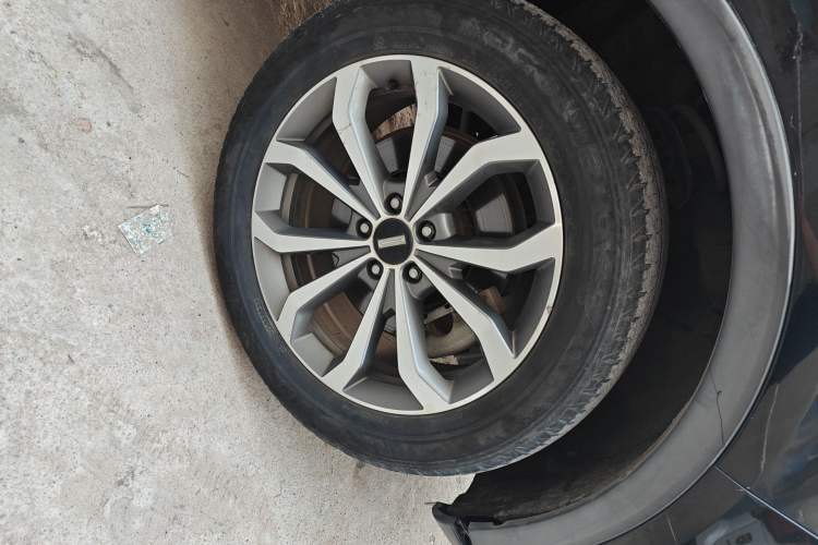 Used Wey VV6 2018 2.0T Two-Wheel-Drive Ultra-Luxury Version China V Standard
