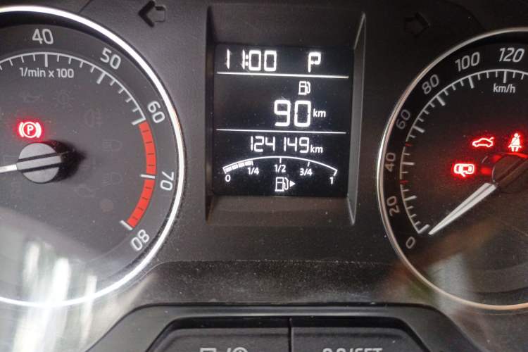 Used Skoda Rapid Spaceback 2016 Facelifted TSI230 DSG Smart Drive Version
