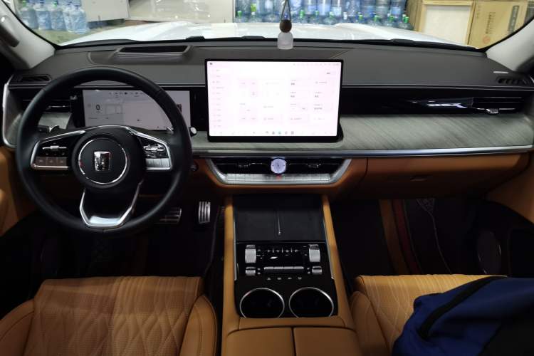 Used Tank 500 New Energy 2026 Model—Hi4-T Smart Enjoyment Version Center Console