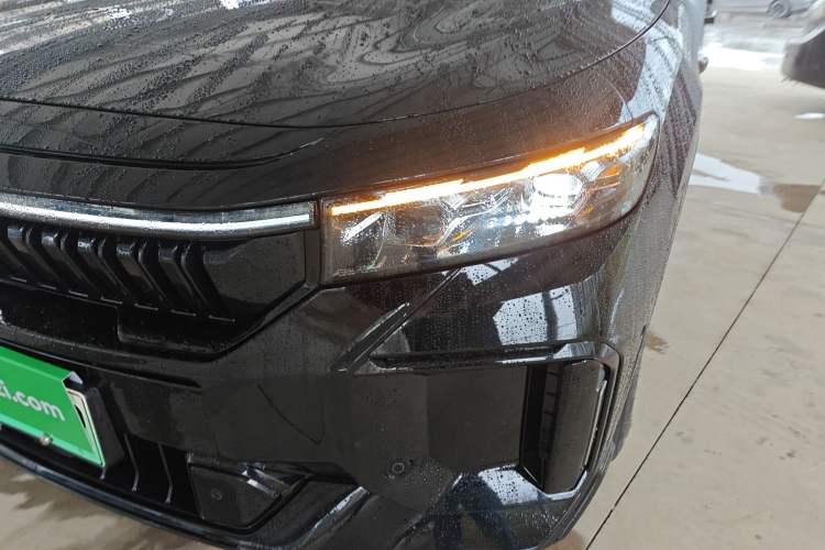 Used VOYAH FREE 2024 Ultra-Long Range Intelligent Driving Version Left Front Headlight