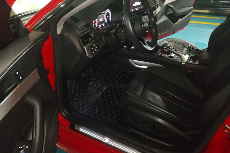 Used Audi A5 2021 Sportback 40 TFSI Stylish and Elegant Model Driver Seat