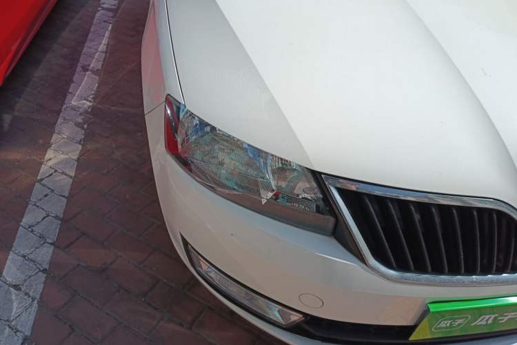 Used Skoda Rapid Spaceback 2016 Revised 1.6L Automatic Chuanxing Version
