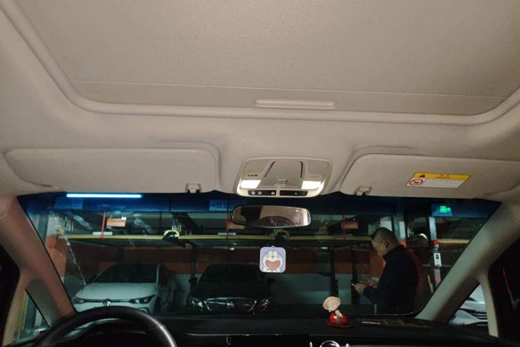 Used Buick GL8 2018 ES 28T Comfort Model China VI Standard Headliner