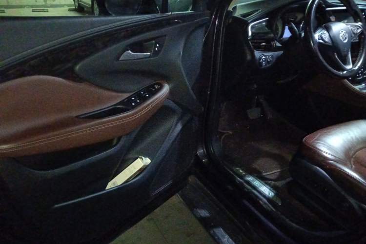 Used Buick Envision 2015 20T Two-Wheel-Drive Elite Model