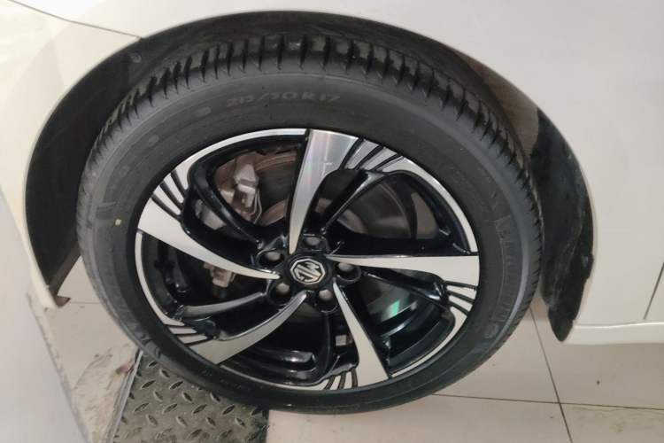 Used MG 6 2021 1.5T Automatic Lingchao Edition Left Front Wheel Hub