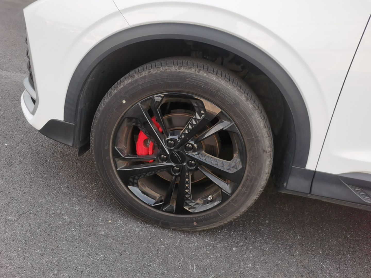 Geely Auto Coolray 2025 Bin Yue L 1.5T DCT Starlight Edition — снимка 10
