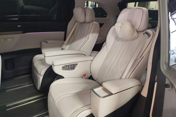 Used XPeng X9 2025 740 Ultra-Long Range Max