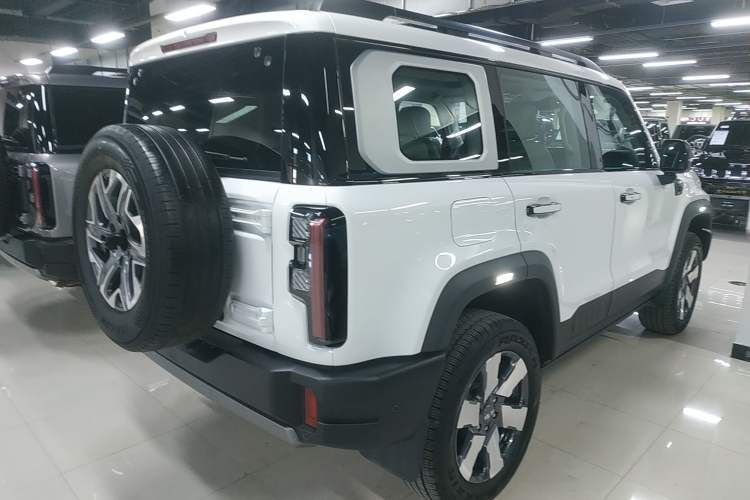 Used BAIC Off-Road BJ40 Electric Drive 2025 Advanced Edition