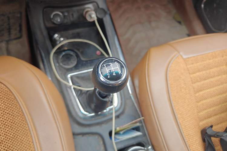 Used SWM X3 2017 1.6L Manual Fashion Model
