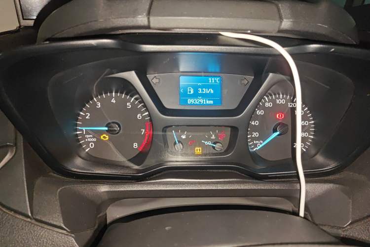 Used Ford Tourneo Custom 2016 2.0T Manual Elite Version
