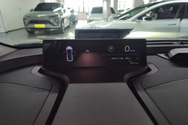 Used Toyota bZ3 2023 616 km Long-Range PRO Instrument Cluster