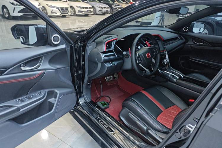 Used Honda Civic 2021 HATCHBACK 220TURBO CVT Trendy Cool Edition Driver Seat