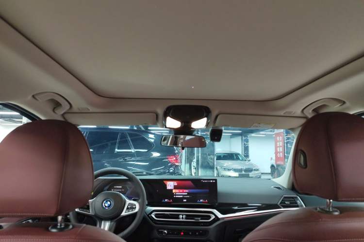 Used BMW i3 2022 eDrive 35 L
