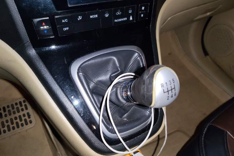 Used Haval H6 2014 Upgraded Model 2.0T Diesel Manual Two-Wheel Drive Elite Version