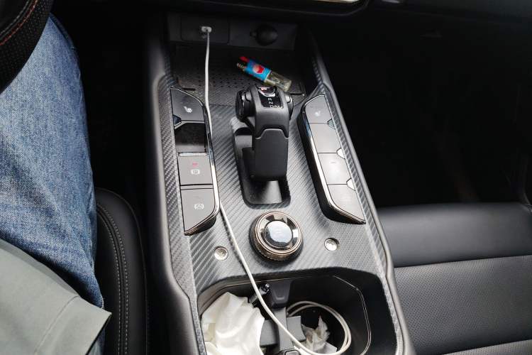 Used Haval H Dog 2023 1.5T Two-Wheel Drive Chao Ye Version Plus Gear Lever