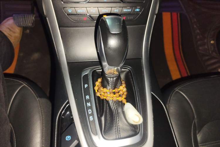 Used Ford Edge 2015 2.0T GTDi 4x4 High-Grade Model