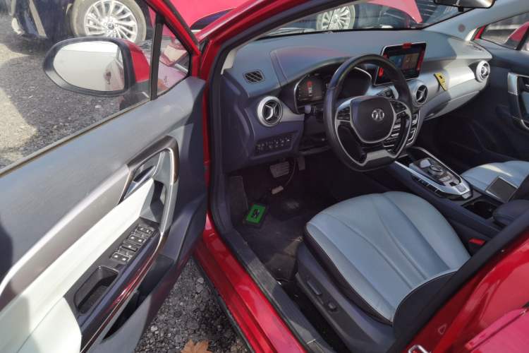 Used BAIC Beijing EU5 2018 R550 Smart Trend Edition