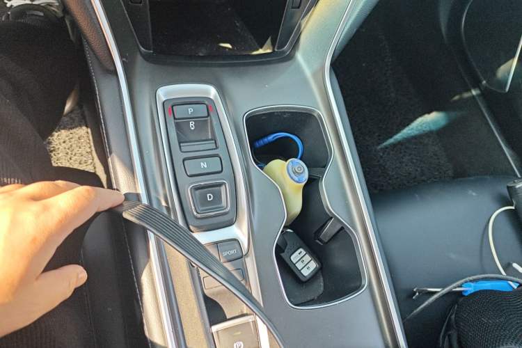 Used Honda Accord 2018 Rui Hybrid 2.0L Rui Ling Edition China VI
