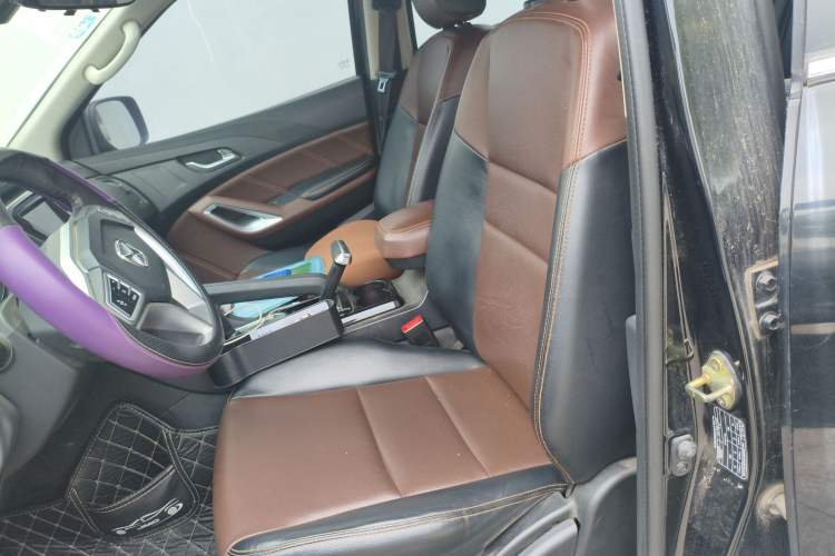 Used JMC Yusheng S350 2016 2.0T Automatic Two-Wheel Drive Gasoline Luxury Edition 5 Seats