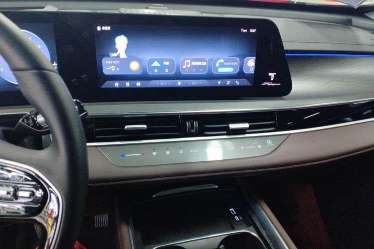 Used Chery Tiggo 8 PRO 2024 Champion Edition 390T Two-Wheel Drive Peak Version 5 Seats