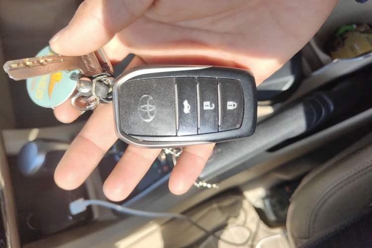 Used Toyota Corolla 2014 1.8L CVT GLX-i
