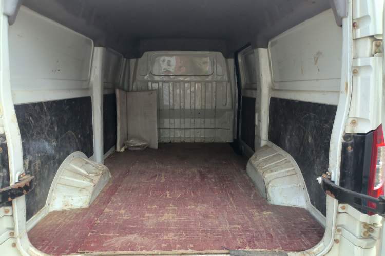 Used King Long Longyao 6 2022 Innovative Hang 38.64 kWh Van Series
