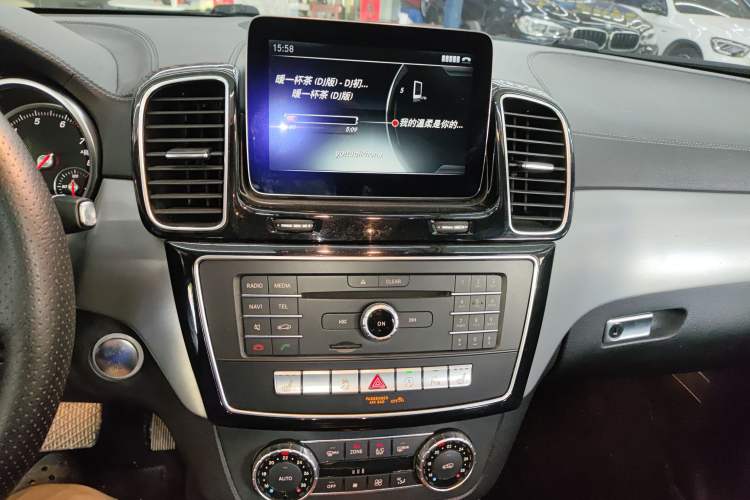 Used Mercedes-Benz GLE Coupe 2015 GLE 320 4MATIC Coupe SUV Audio And AC Panel