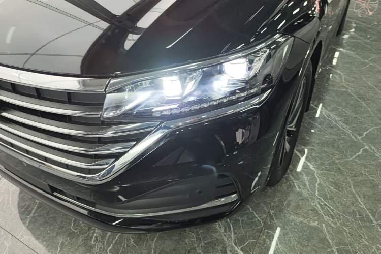 Used Volkswagen Viloran 2022 380TSI Luxury Edition