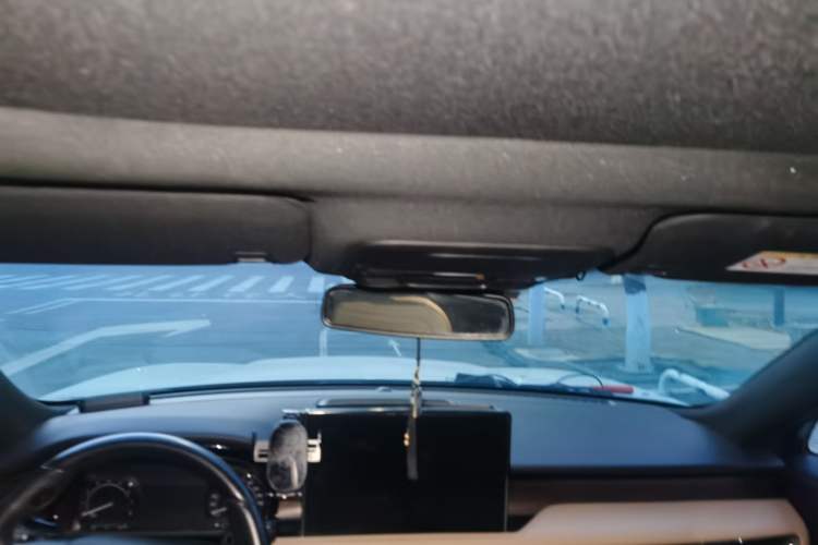 Used Lincoln Corsair 2021 2.0T Four-Wheel Drive Luxury Edition Headliner