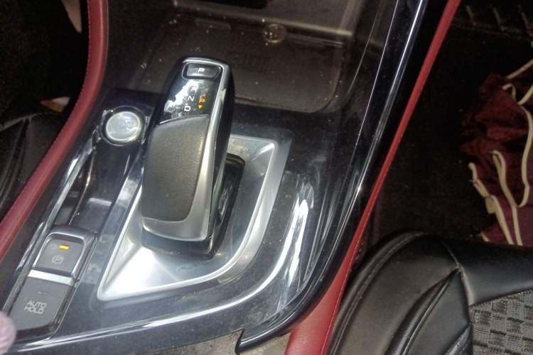 Used Dongfeng Aeolus AX7 2022 Mach Edition 1.5T DCT DF51 Gear Lever