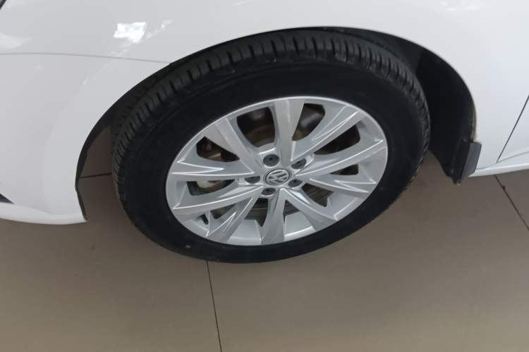 Used Volkswagen Lavida 2015 1.6L Automatic Comfort Edition