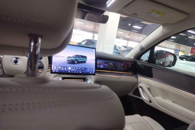 Used Denza N9 2025 Prestige Version
