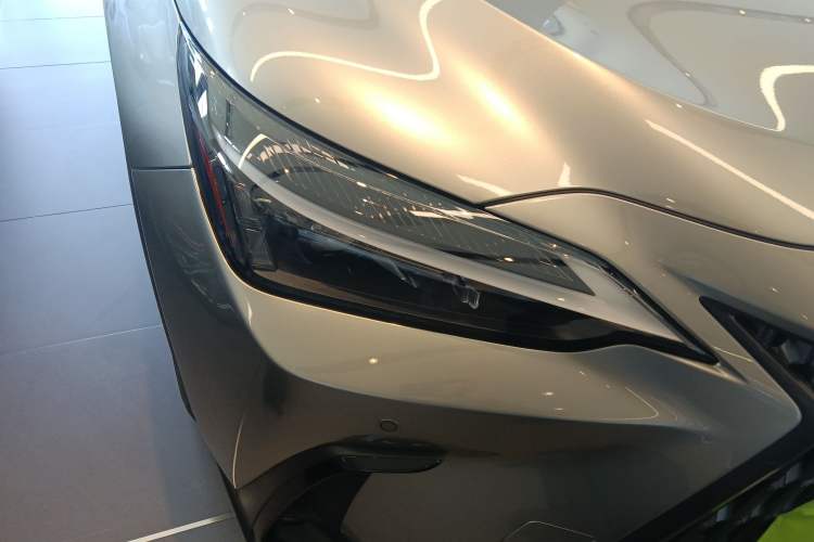 Used Lexus NX 2023 350h Front-Wheel-Drive Chuan Yue Edition Exterior 3