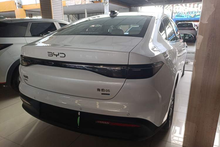 Used BYD Seal 05 DM-i 2025 DM-i Intelligent Drive 120KM Flagship Model Rear Right 45 Deg
