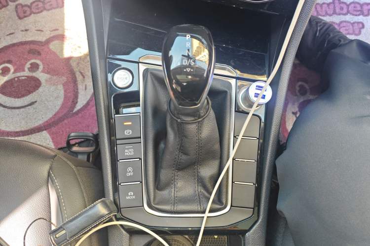 Used Volkswagen Sagitar 2020 280TSI DSG Comfort Version China VI Standard Gear Lever