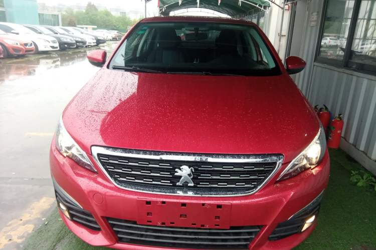 Used Peugeot 308 2018 1.6L Automatic Luxury Edition
