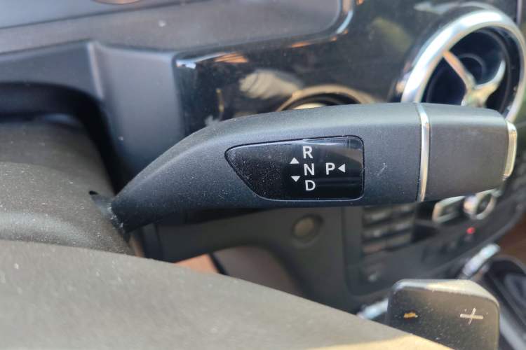 Used Mercedes-Benz GLK-Class 2013 Facelift GLK 300 4MATIC Luxury Edition
