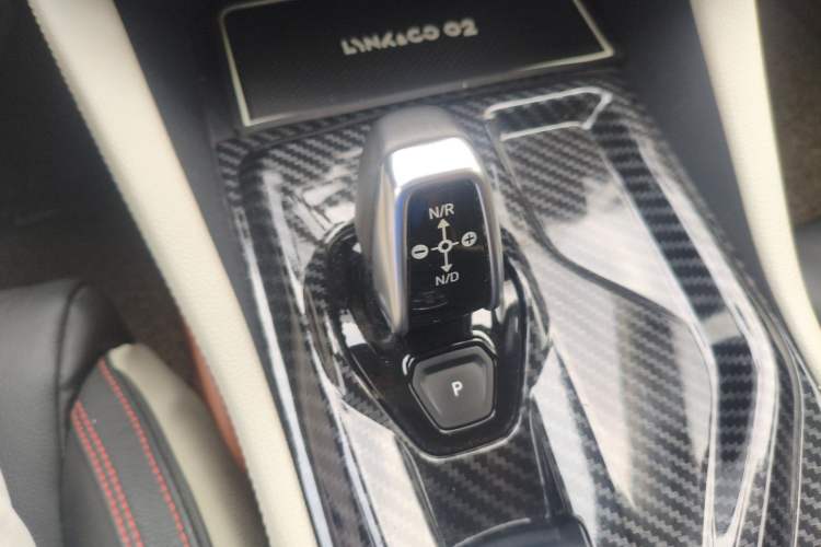 Used Lynk & Co 02 2019 1.5T DCT Two-Wheel Drive Shine Pro Edition China VI Standard
