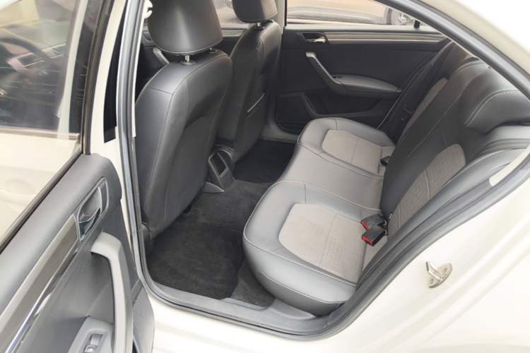 Used Volkswagen Santana 2018 1.5L Automatic Comfort Edition Left Rear Seat