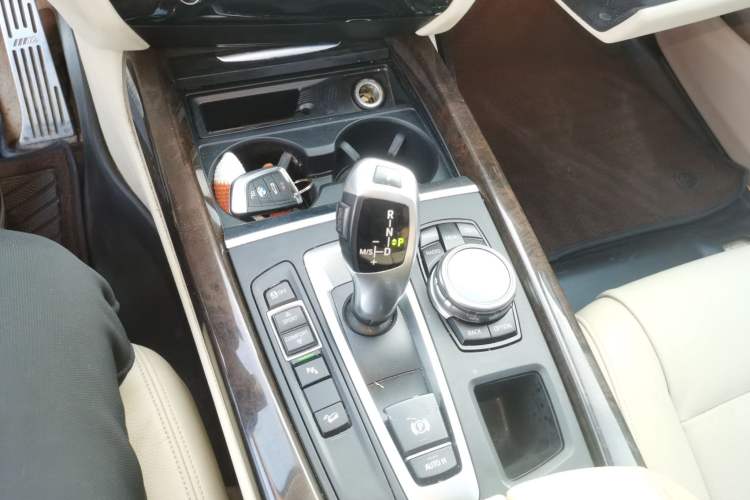 Used BMW X5 2013 xDrive35i U.S. specification
