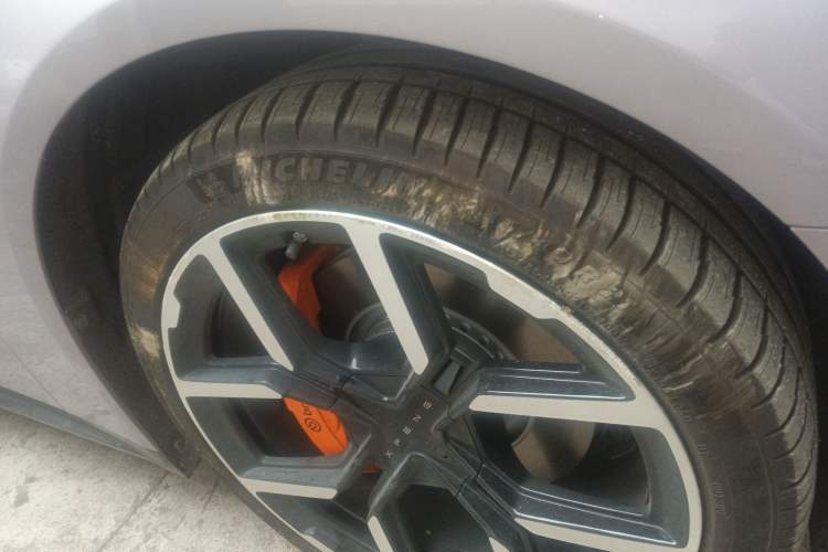 Used XPeng P7 2025 Model—702 Long Range Ultra Right Front Wheel Hub