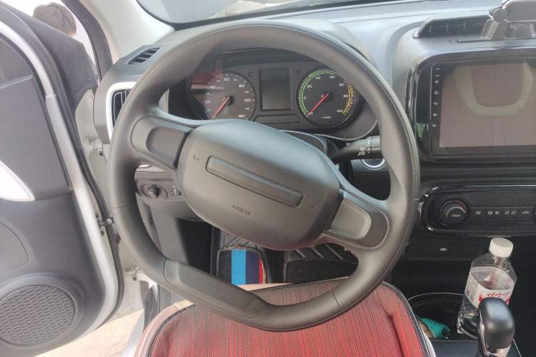 Used Roewe Clever 2022 311km QiQi BoBo Edition Steering Wheel