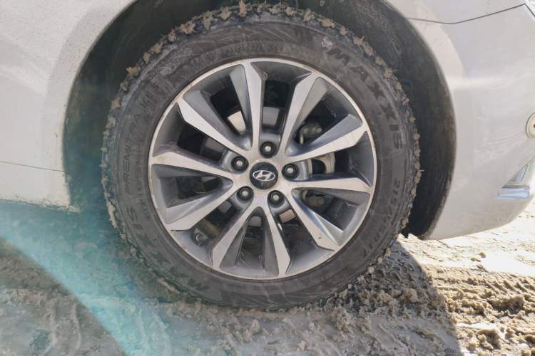 Used Hyundai Sonata 2013 2.4L Automatic Leading Edition China IV Standard