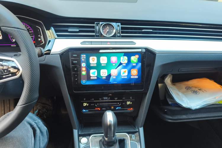 Used Volkswagen Magotan 2025 Revised Version 2 Zhongxiang Edition 330TSI DSG Luxury Trim