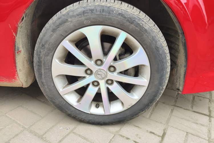 Used Mazda 6 2011 2.0L Automatic Fashion Edition Right Front Wheel Hub