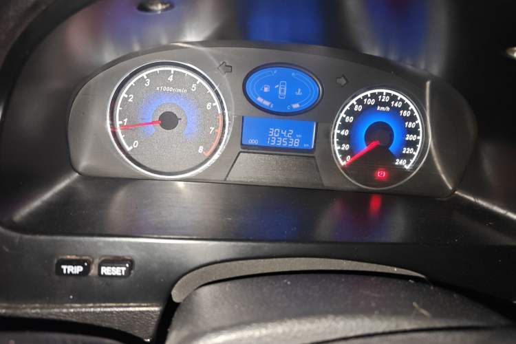 Used Geely Auto Classic Emgrand 2013 Sedan 1.5L Manual Entry-Level Model