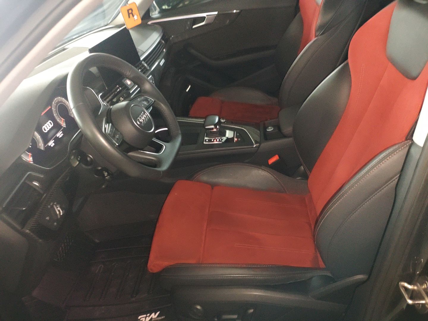 Interior delantero